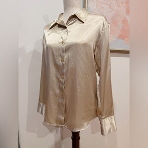 Jaclyn Smith Gold Button Down Shirt Small